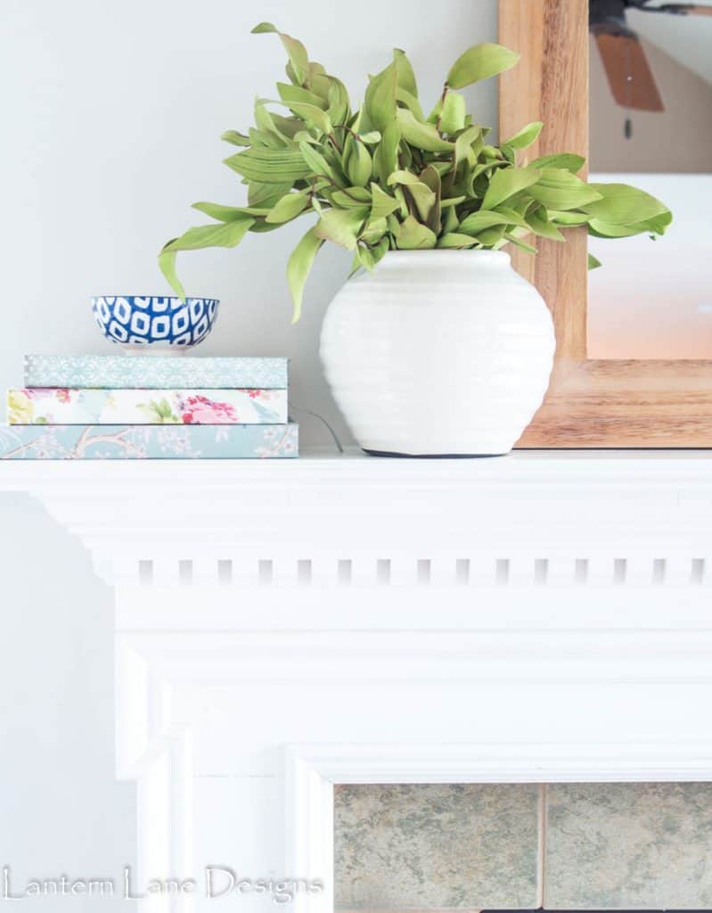 Ideas on how to decorate your mantel