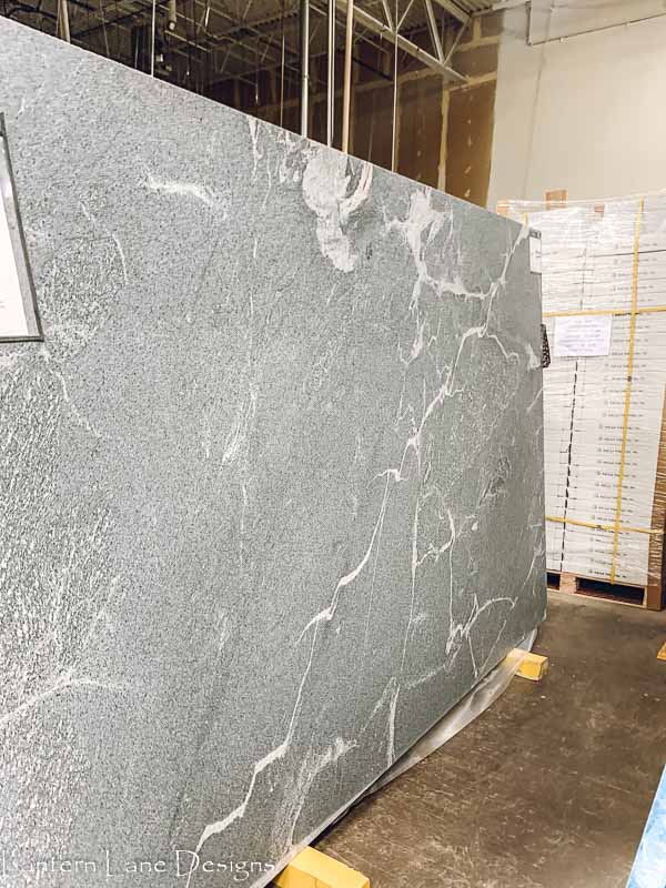 Granite counters look like soapstone