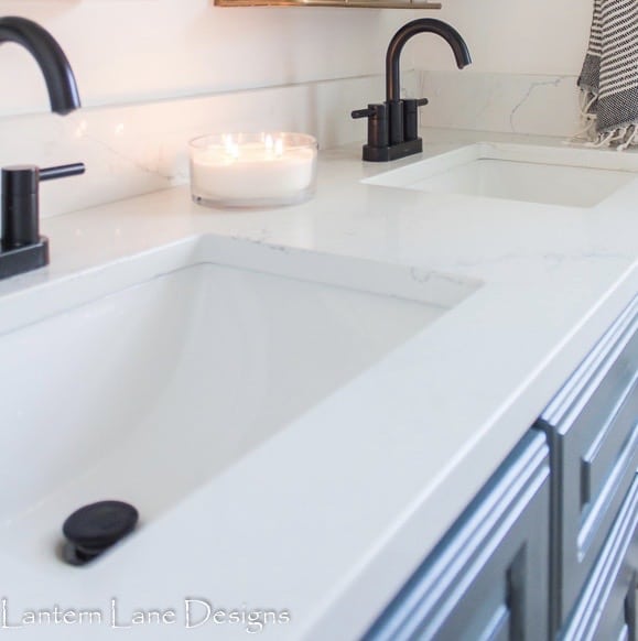White Quartz Countertops Pros And Cons, How To Clean Quartz Countertops In Bathroom