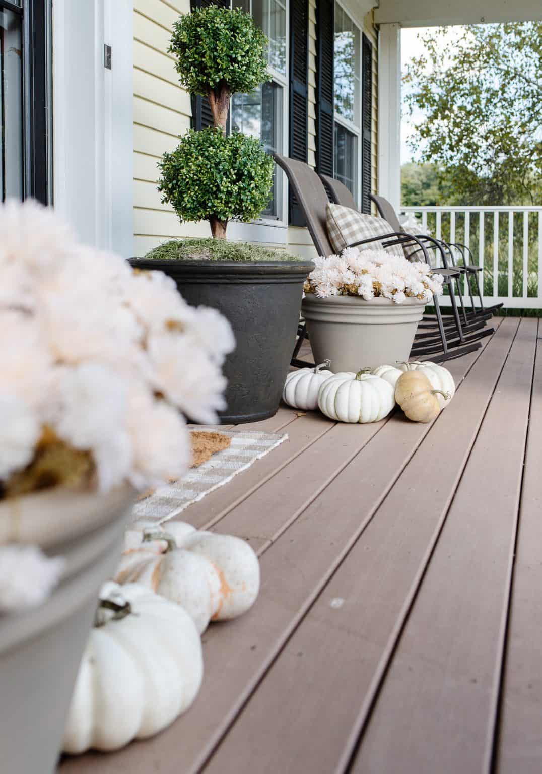 Easy Front Porch Decorating Ideas - Lantern Lane Designs